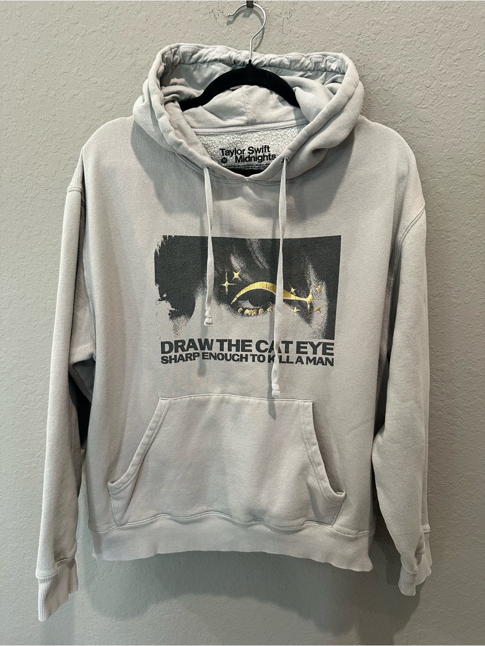 Taylor Swift “Midnights” Draw The Cat Eye Sharp Enough To Kill A Man Hoodie Sz M